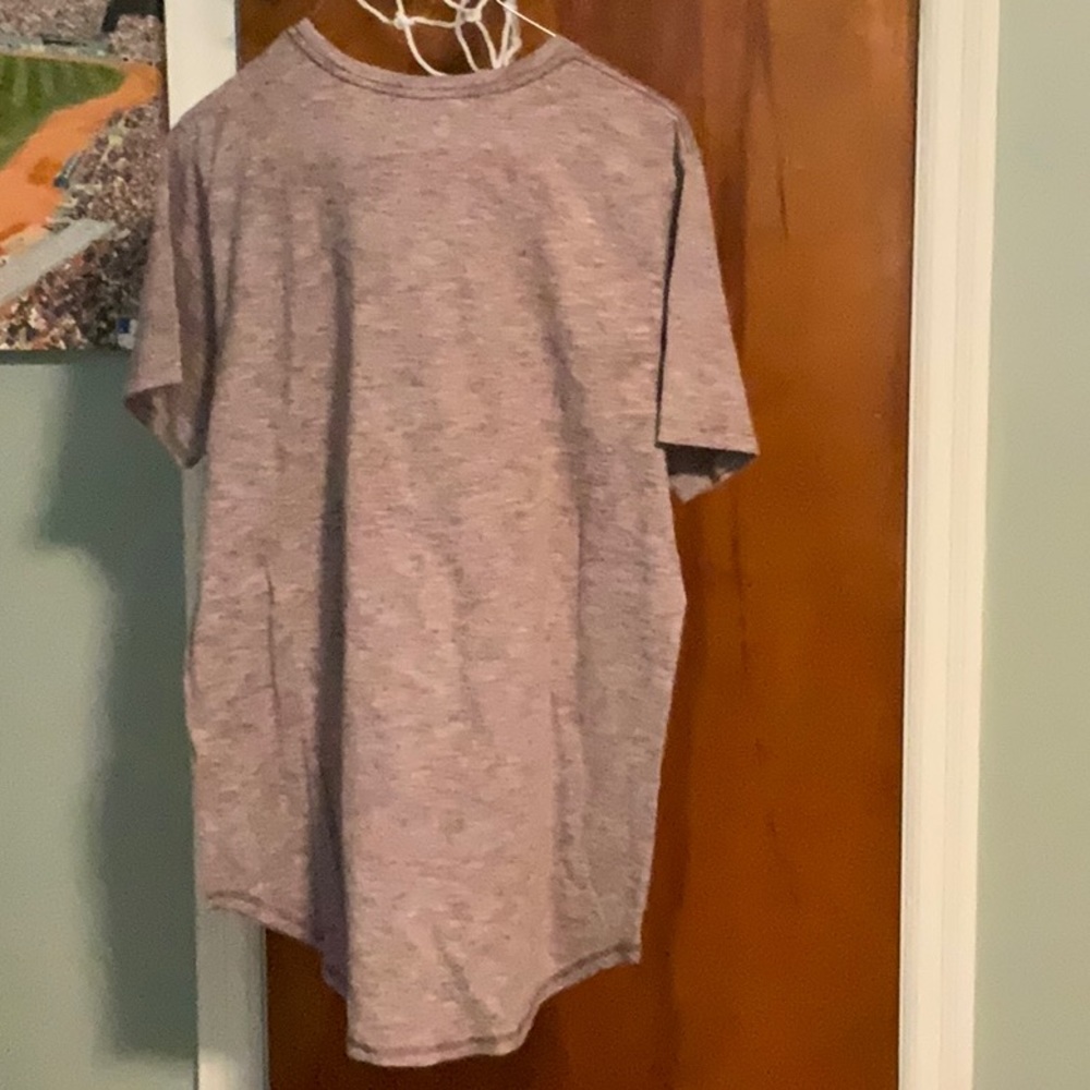 TEE - Picture 2 of 2